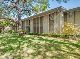 6353 Diamond Head Cir APT D, Dallas, TX 75225