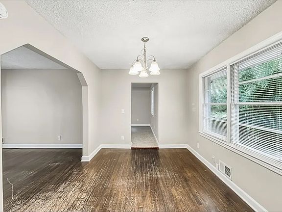 3rd image of 2728 Flagstone Dr SE