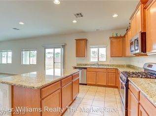 704 Suguaro Bluffs St, Henderson, NV 89014
