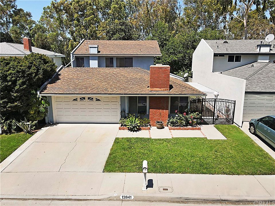 1st image of 12841 Oakwood Ln