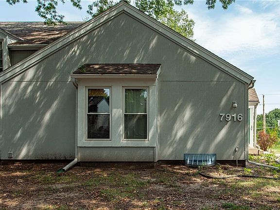 2nd image of 7916 Colony Ln