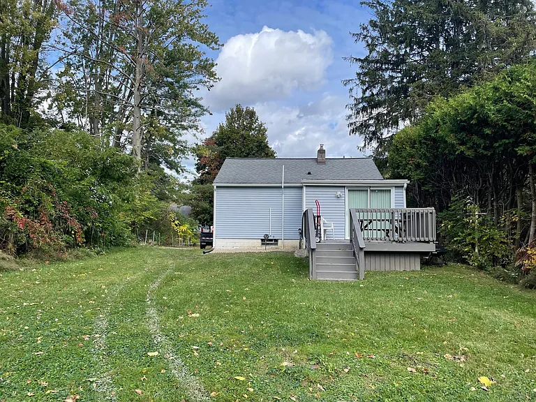237 River Meadow Dr — Photo 2