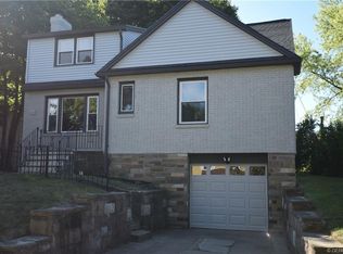 589 Hurstbourne Rd, Rochester, NY 14609