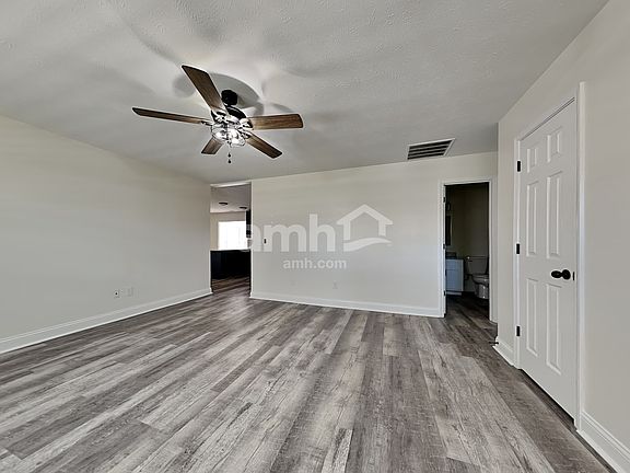 5th image of 1391 Gumbert Dr
