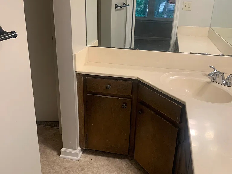 210 Cliftview Dr #B — Photo 3