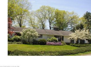 8 Oak Bluff Rd, Kennebunk, ME 04043