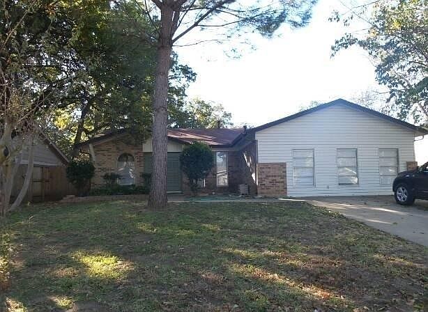 1st image of 3006 Lynnwood Dr
