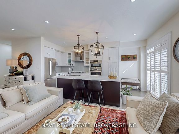 3rd image of 52 Conarty Cres