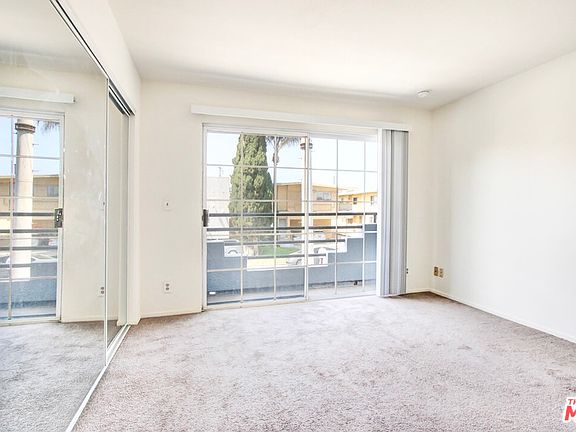5th image of 3122 S Canfield Ave #101A