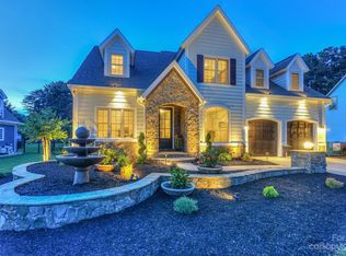 8067 Hagers Ferry Rd, Denver, NC 28037