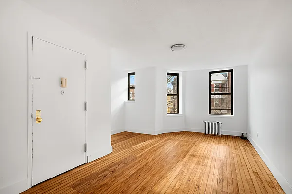 Rented by MNS | media 29