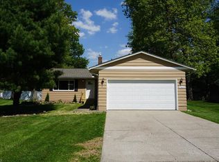 1609 Berwick Dr, Brunswick, OH