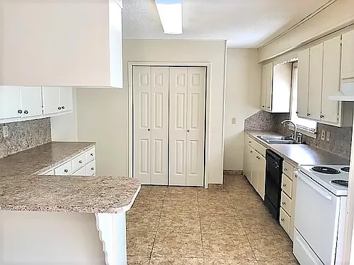 202 Skyline Dr Photo 1