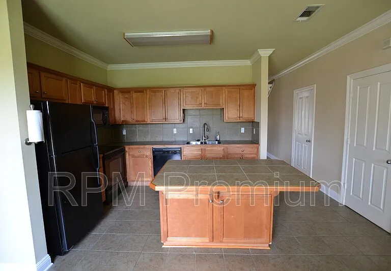 2117 Cypress Hall Aly — Photo 10