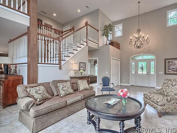 Dramatic open staircase