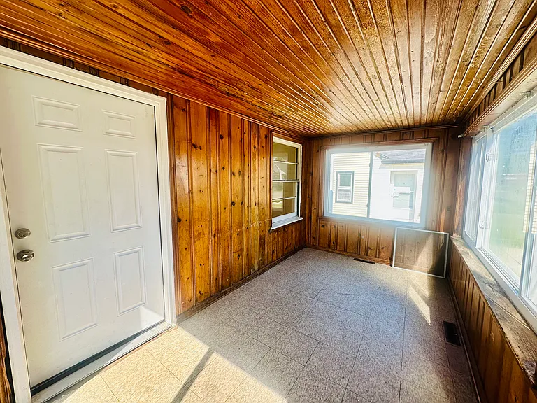 8047 Hupp Ave — Photo 2