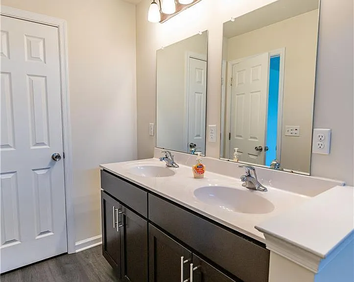 1374 Black Forest Dr — Photo 26