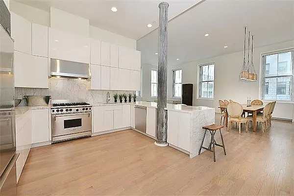 Sold by Luxe Group | media 25