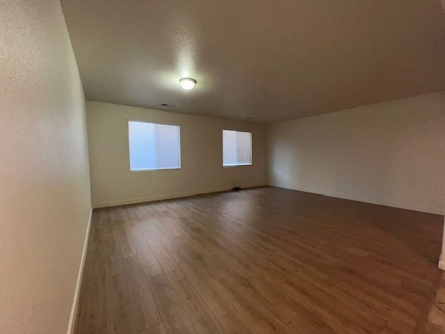 Single Level 4 bedroom, 3 bath home with fresh paint inside and out, new HVAC, new floors, new la... — Photo 2
