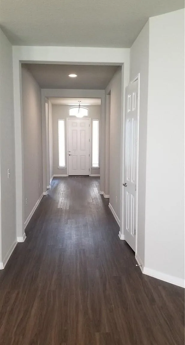 4 bed, 3.0 bath, 2200 sqft, $3,200 — Photo 2