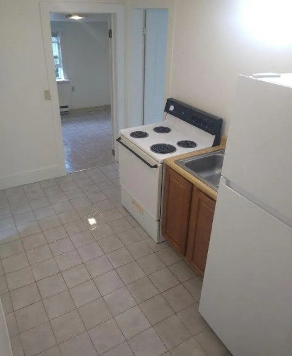 2 bed, 900 sqft, $900 — Photo 4