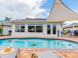 688 106th Ave N, Naples, FL 34108