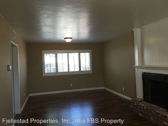 5th image of 780 Narwhal St
