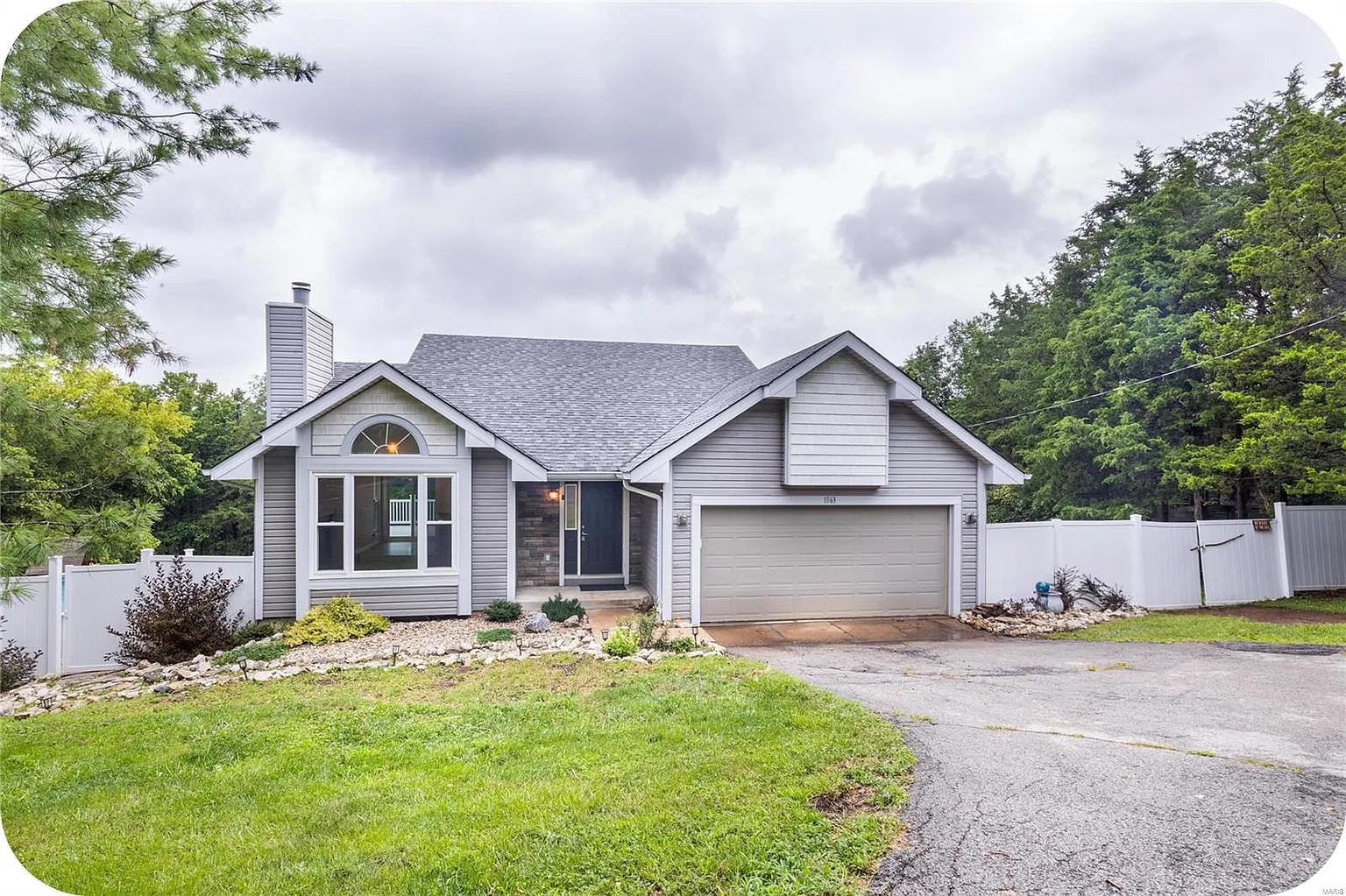 1863 Autumn Lake Rd photo 1