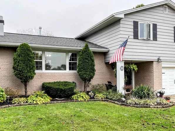 927 E Alaura Dr, Alden, NY 14004