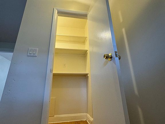 2747 Chesterfield mkt pics (12)_10032024