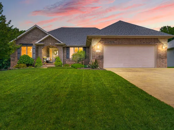 5083 E Hackberry Street, Springfield, MO 65809