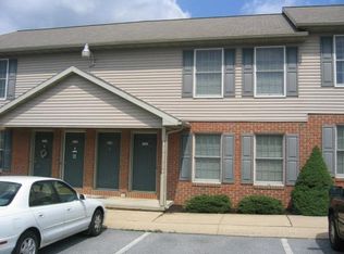 1541 Lincoln Heights Ave, Ephrata, PA 17522