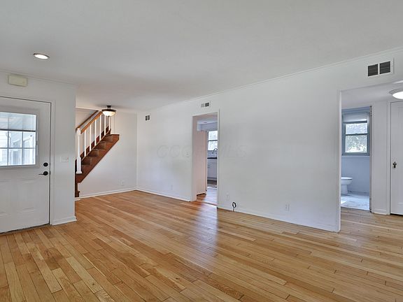 3rd image of 5550 Foster Ave