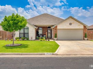 1945 Chesney Ln, San Angelo, TX 76904