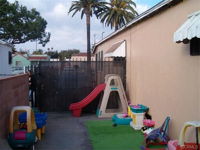 1st image of 1252 E 88th Pl