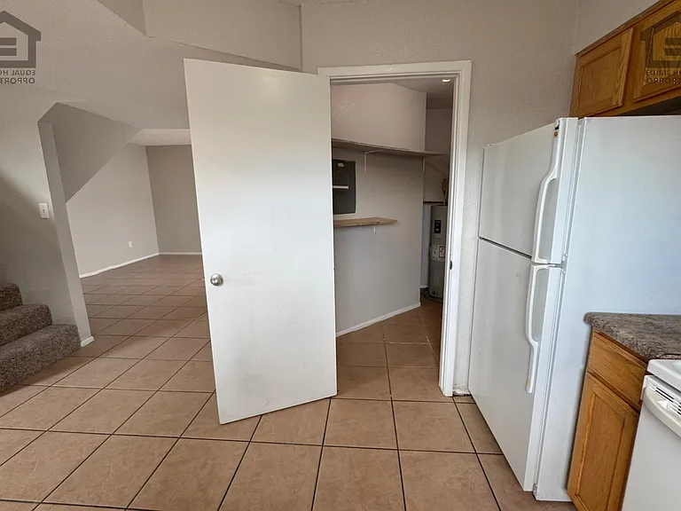 1765 E Pepper Cir — Photo 17