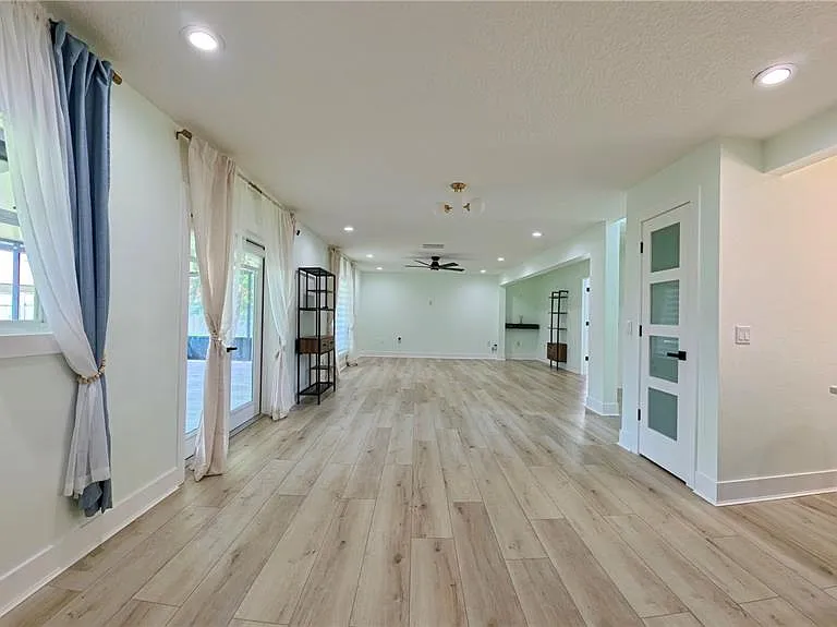 16948 Corner Hill Ct — Photo 6