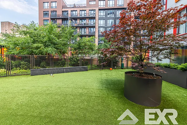 Rented by The KCI Group | media 81