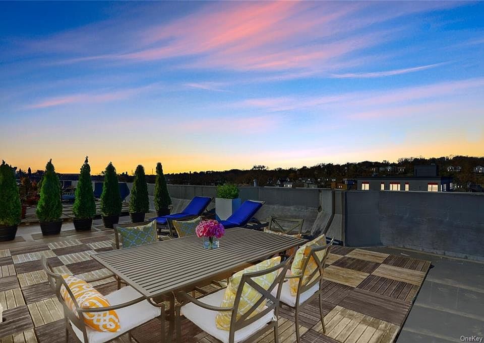 1st image of 101 Sheldrake Pl APT 21