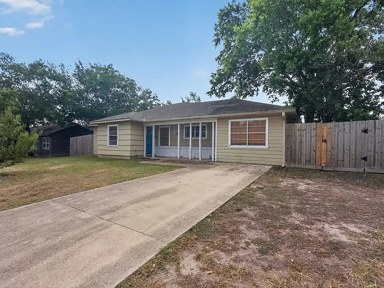 725 Mary Lake Dr — Photo 25