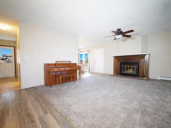 2nd image of 603 Lodgepole St