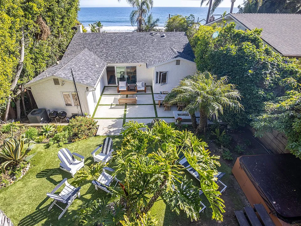 21563 Pacific Coast Hwy
