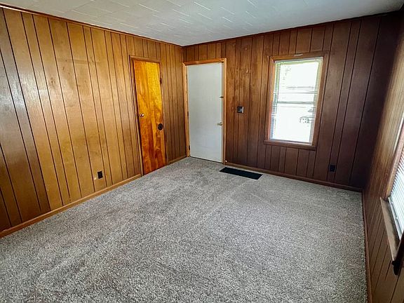 5th image of 305 E Ellsworth St #305