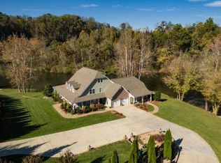 108 Blevins Rd, Johnson City, TN 37601