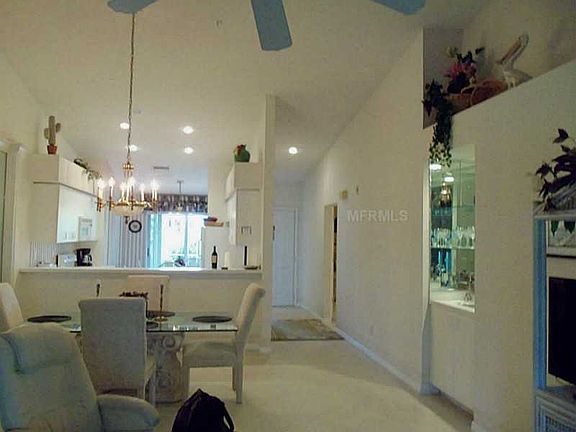 5th image of 9601 Castle Point Dr Unit 822