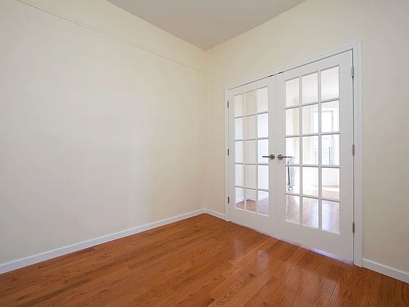 5th image of 371 E 26th St #1