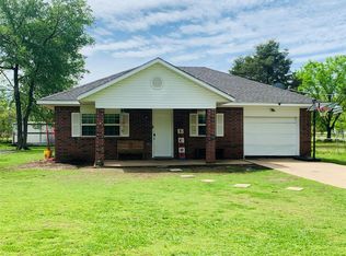 710 E Heard Ave N, Pittsburg, OK 74560