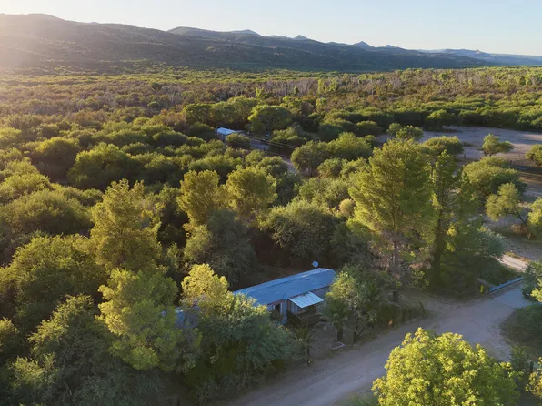 8610 S Glenrio Road, Winkelman, AZ 85192