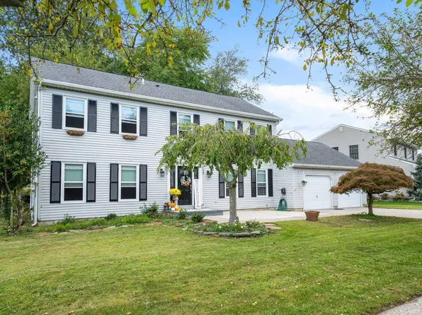 11 Juliana Dr, Absecon, NJ 08201