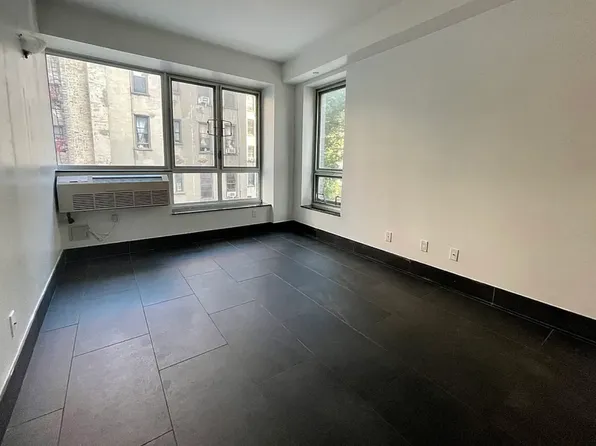 164 Attorney Street 304 image 1 of 6